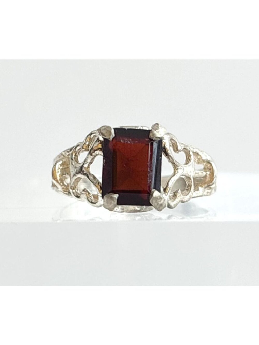 Garnet Emerald Cut Gemstone Sterling Silver 925 Victorian Vintage Ring - sz 6.25